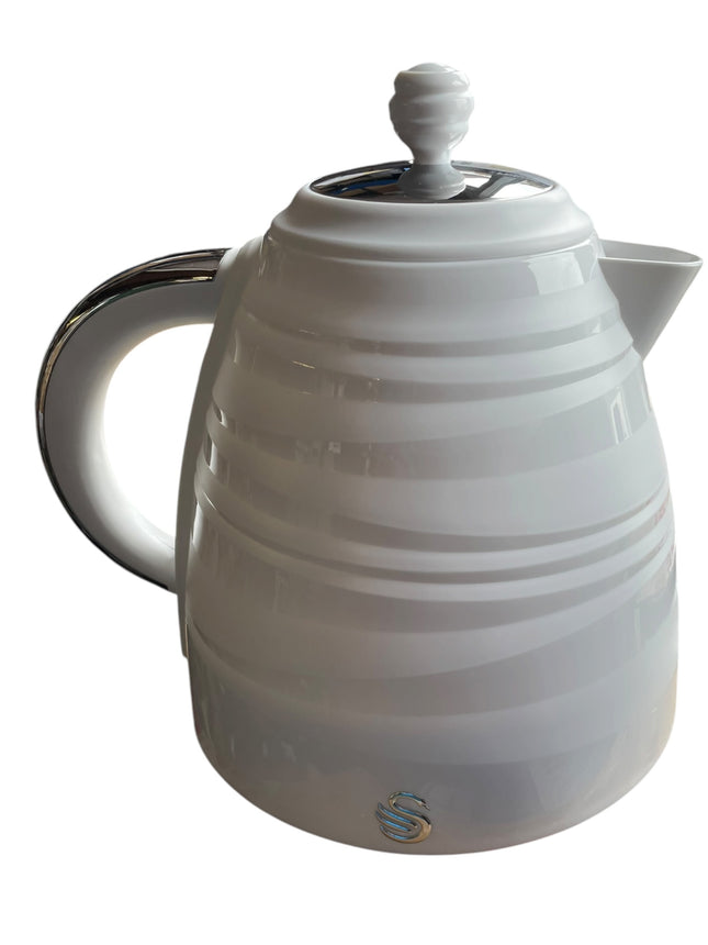 Swan Symphony 1.7L Jug Kettle – 3000W Rapid Boil, 360° Base, White - Used